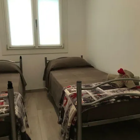 Viale Trieste 펜션 키오자