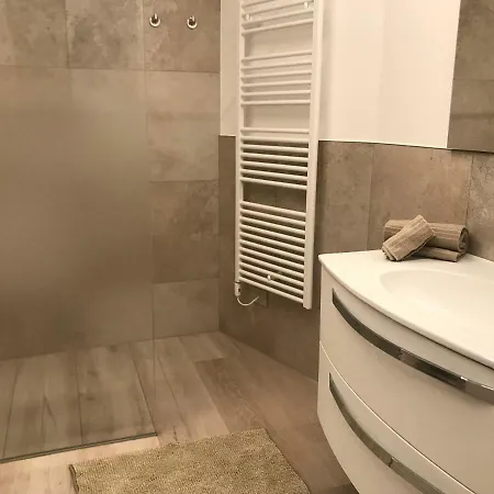 Viale Trieste Tatil Evi *